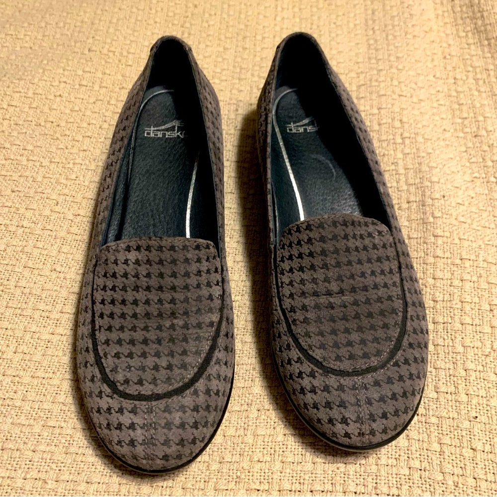 Dressy dansko